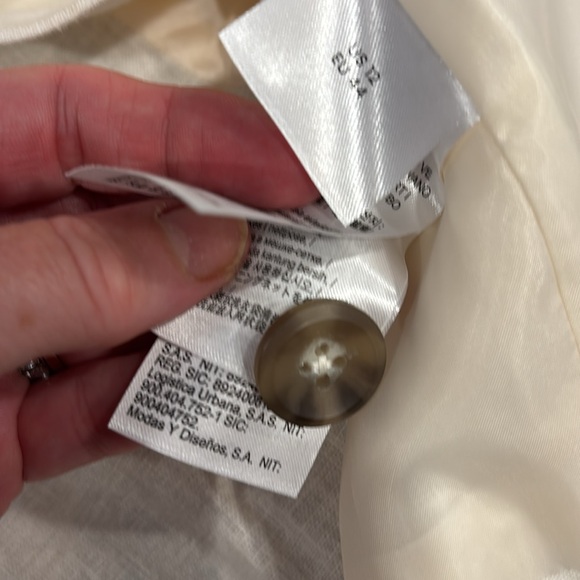 Calvin Klein Antique White Linen and Cotton partially lined one button Blazer - Picture 11 of 12